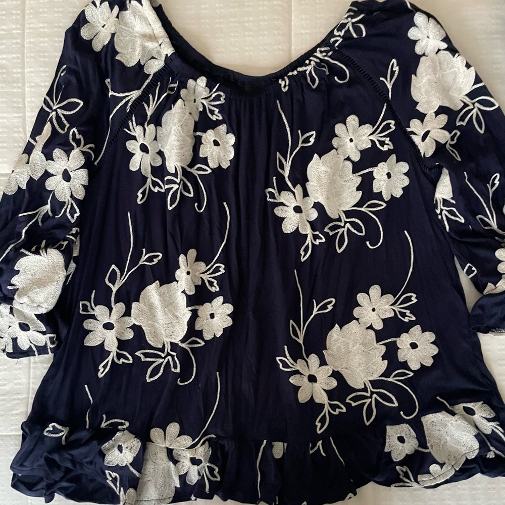 Navy with White Embroidered Flowers Liv Los Angeles